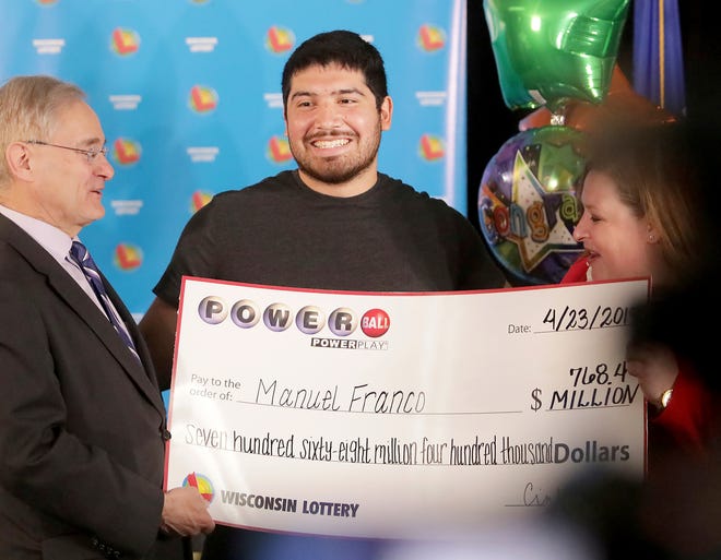 Manuel Franco de West Allis, Wisconsin, fue el ganador del 2do premio más grande en la historia de la lotería en Estados Unidos.